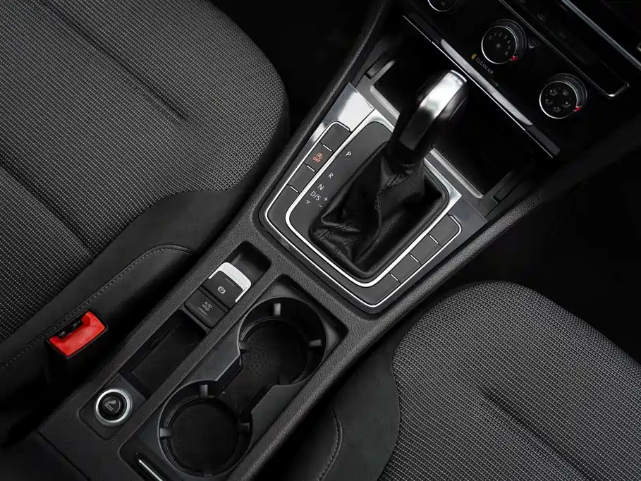 Volkswagen Golf — миниатюра 11