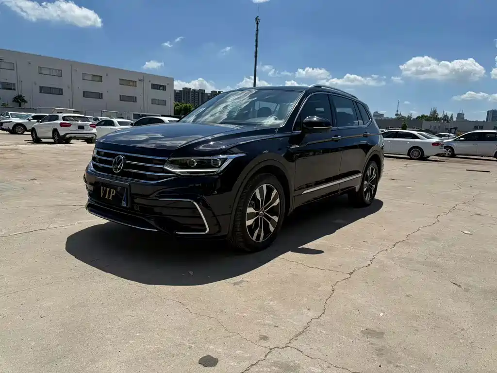 Volkswagen Tiguan L — миниатюра 3