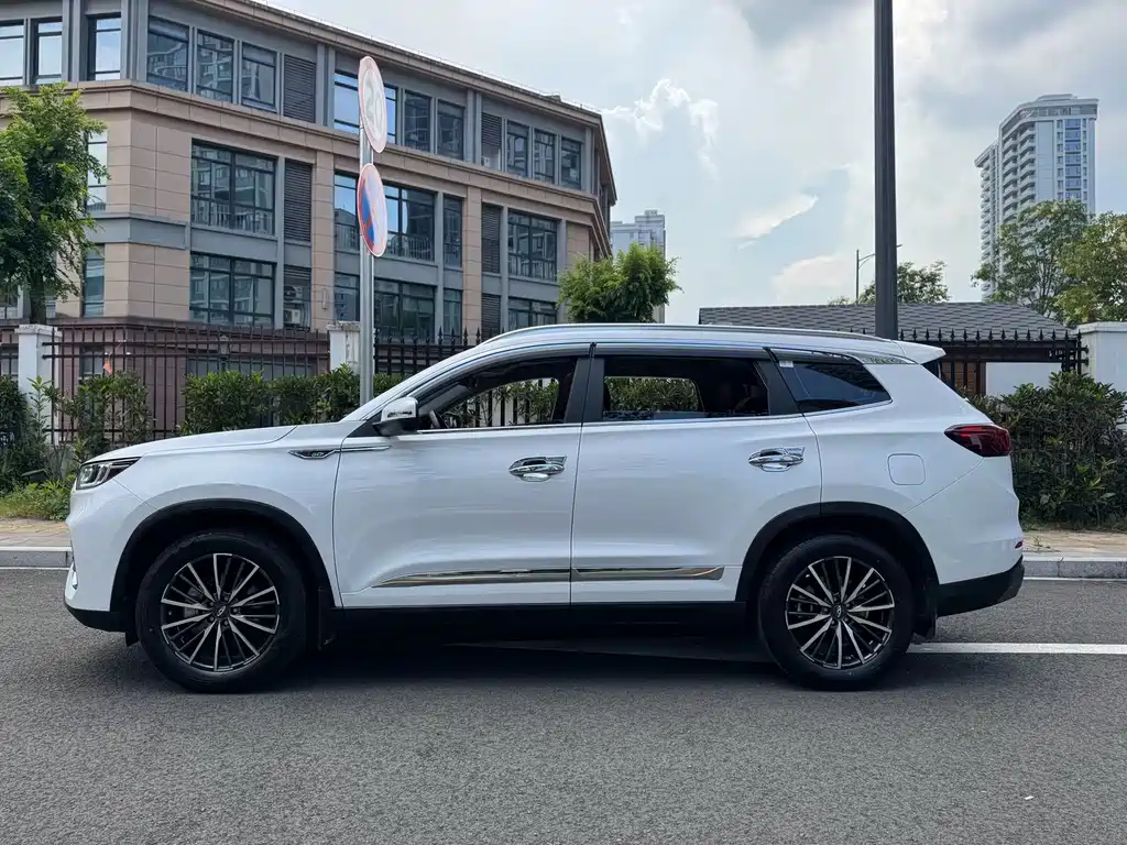 CHERY TIGGO 8 PLUS