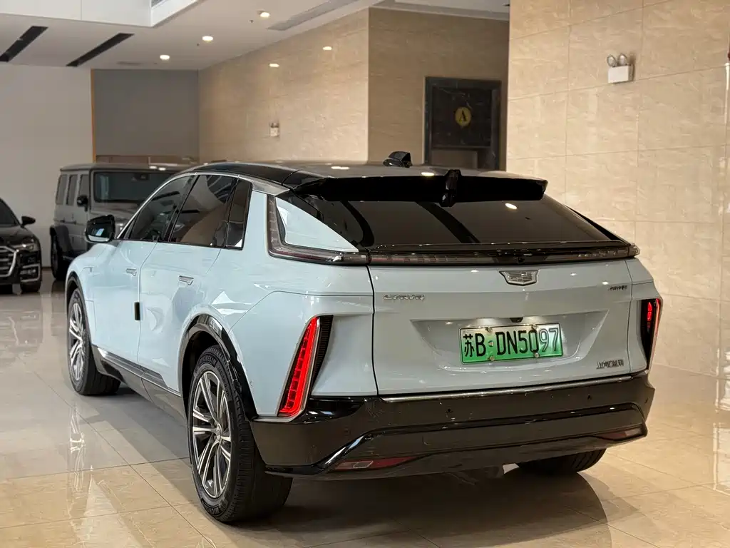 Cadillac Lyriq — миниатюра 17