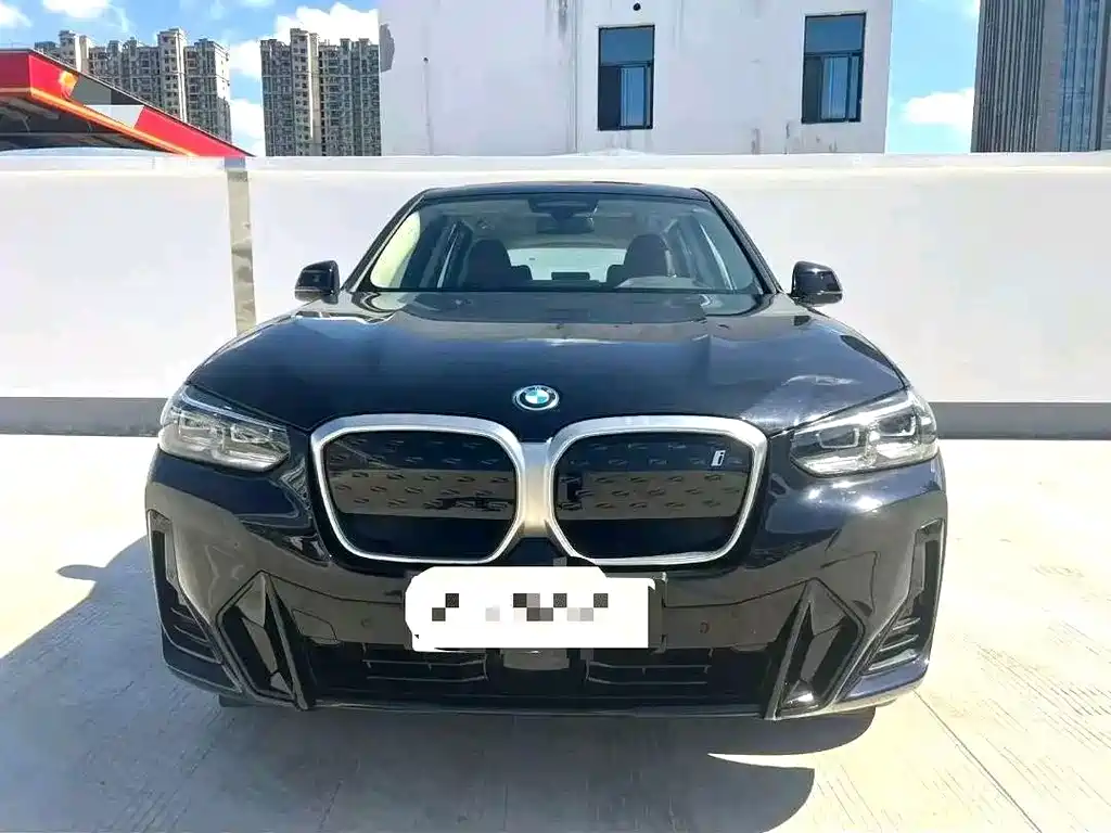 BMW iX3 — миниатюра 2