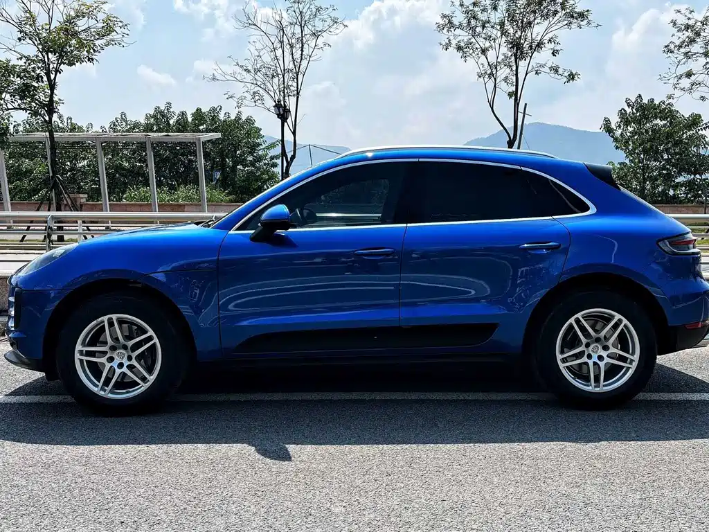 Porsche Macan — миниатюра 3