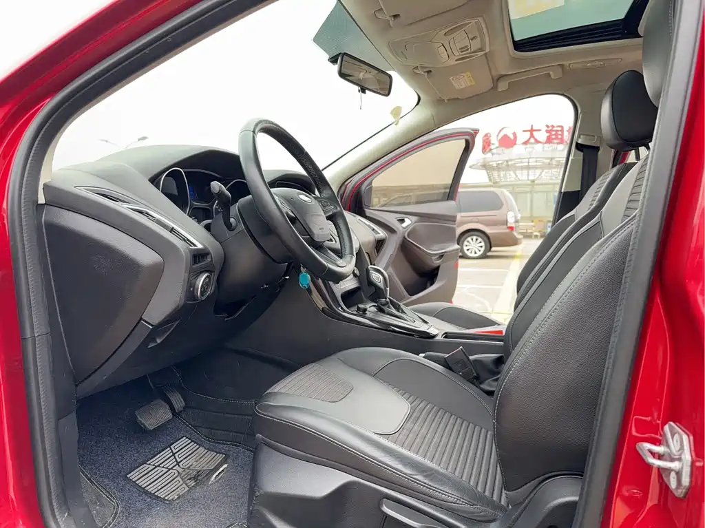 Ford Focus — миниатюра 10