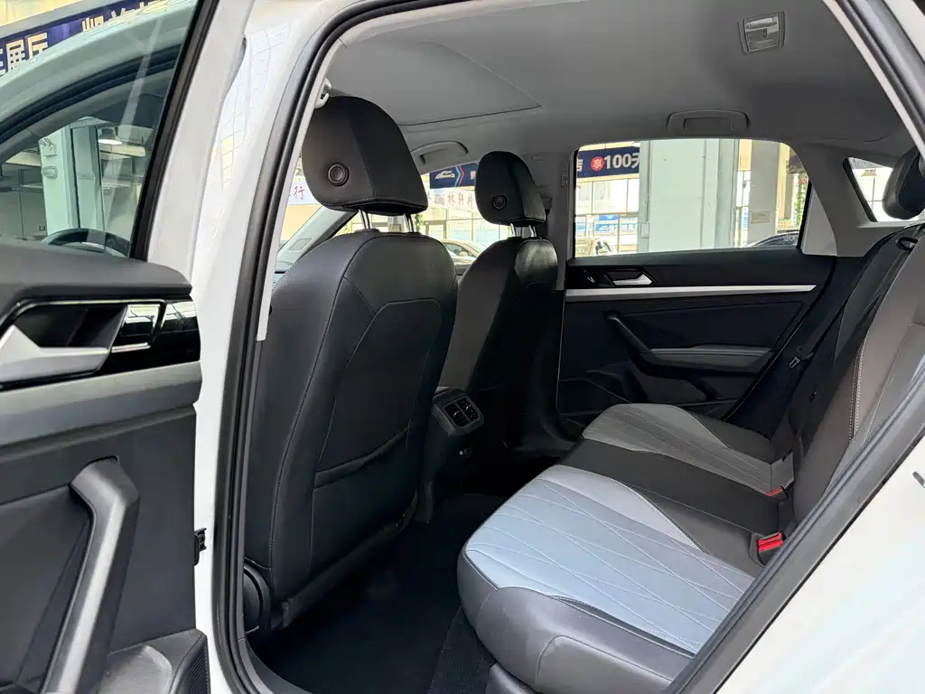 Volkswagen Lavida — миниатюра 13