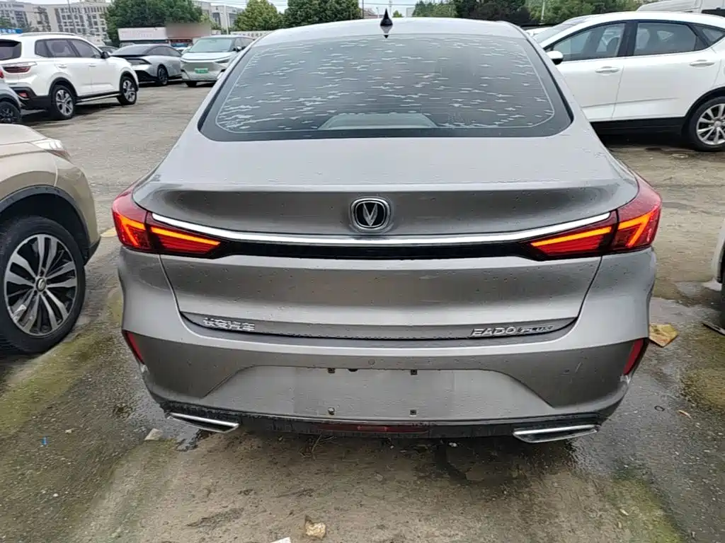 Changan Eado — миниатюра 6