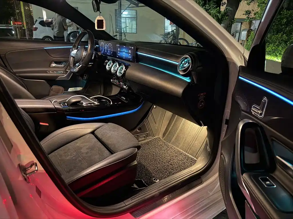 Mercedes-Benz A-Class — миниатюра 7