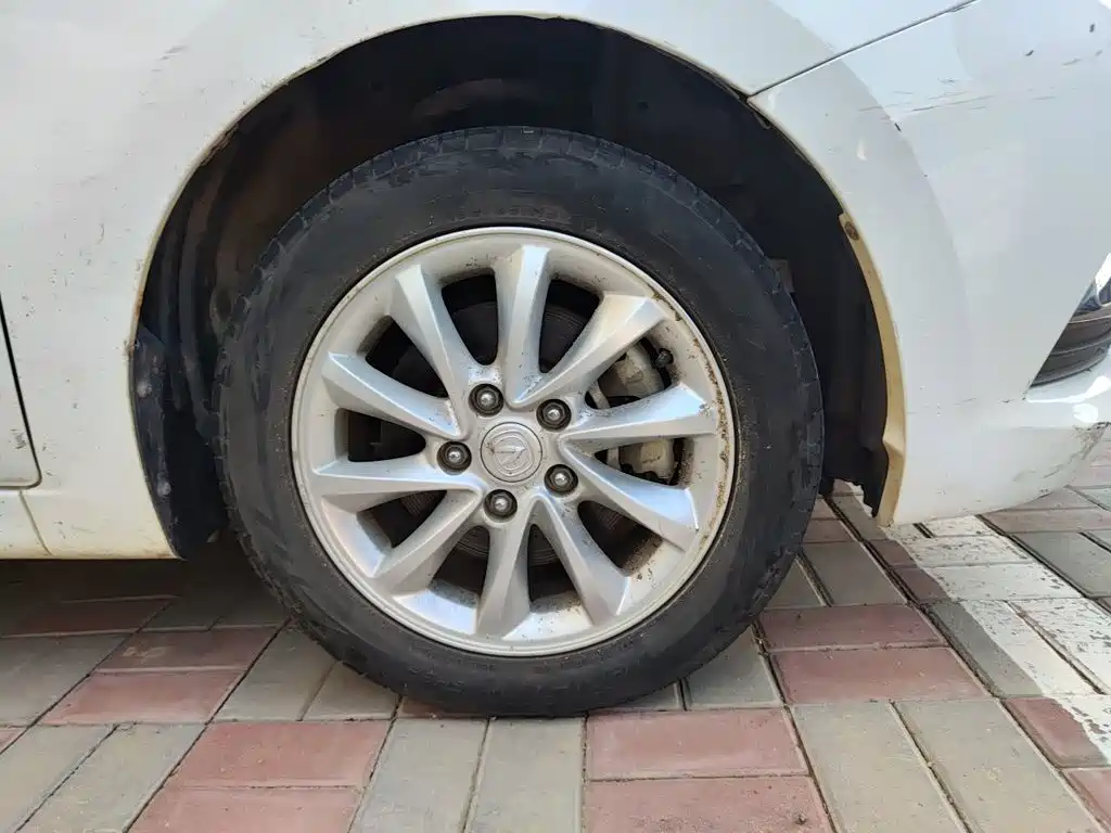 Changan V7 — миниатюра 8