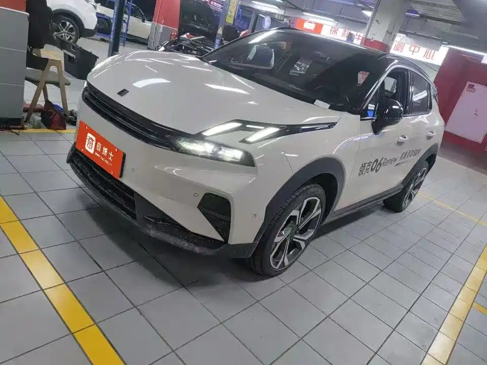 Lynk & Co 06 2024