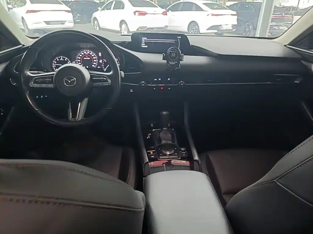 Mazda 3 Axela — миниатюра 10