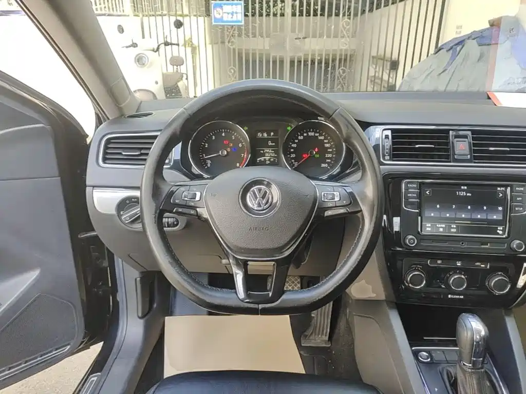 Volkswagen Sagitar — миниатюра 11