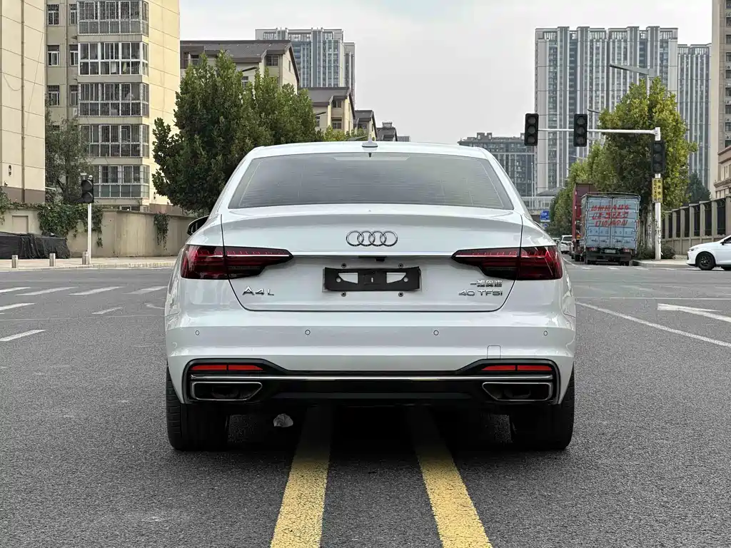 Audi A4L — миниатюра 7