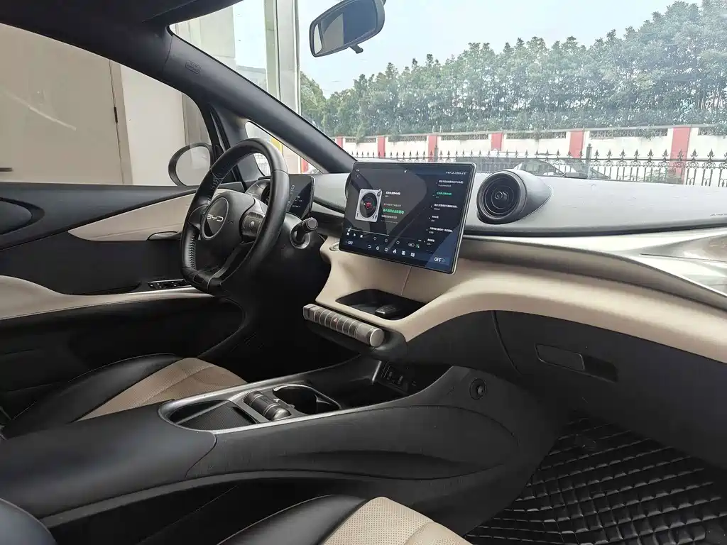 BYD Dolphin — миниатюра 13