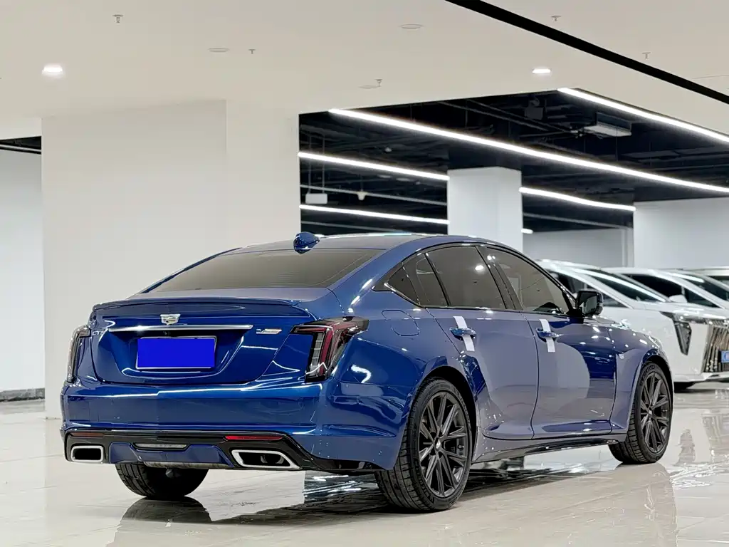Cadillac CT5 — миниатюра 9