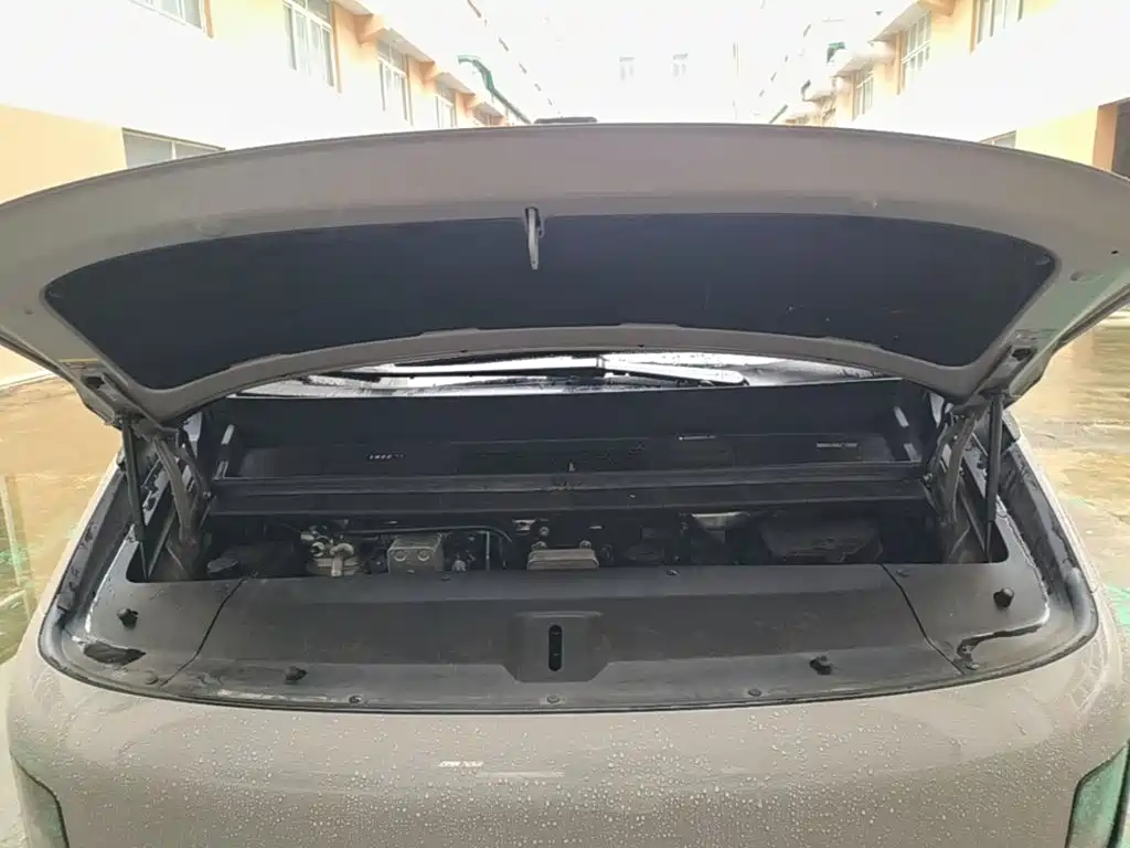 Li Auto Li MEGA — миниатюра 20