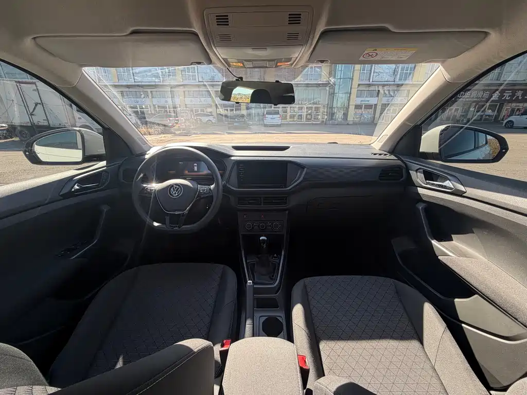 Volkswagen T-Cross — миниатюра 4