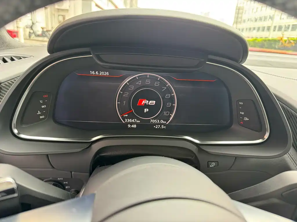 Audi R8 — миниатюра 6