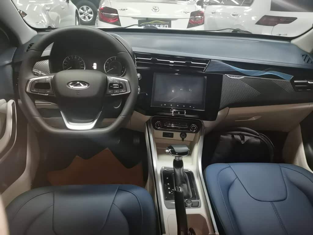 CHERY Tiggo 3x 1.5 л 2023 г. Зелёный, пробег 13899 км