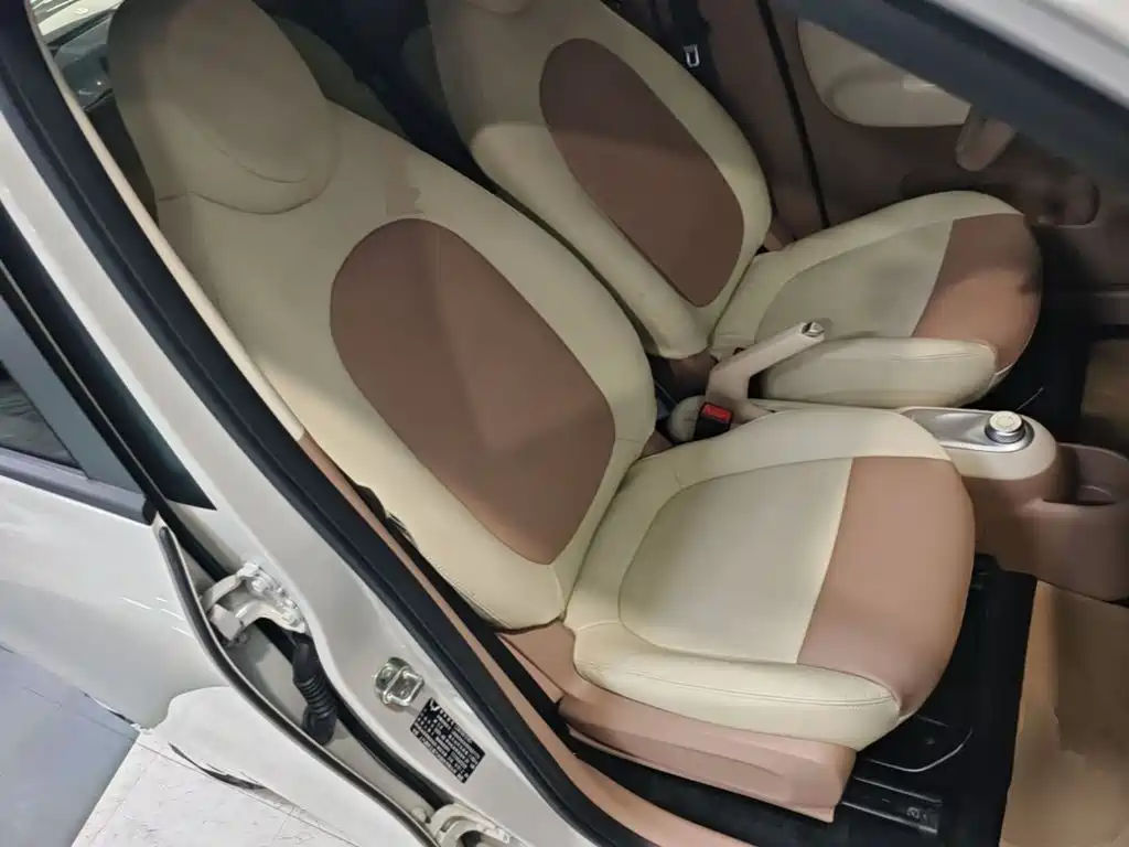 Wuling MINIEV — миниатюра 25