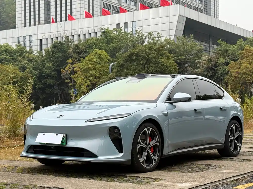 NIO NIO ET5