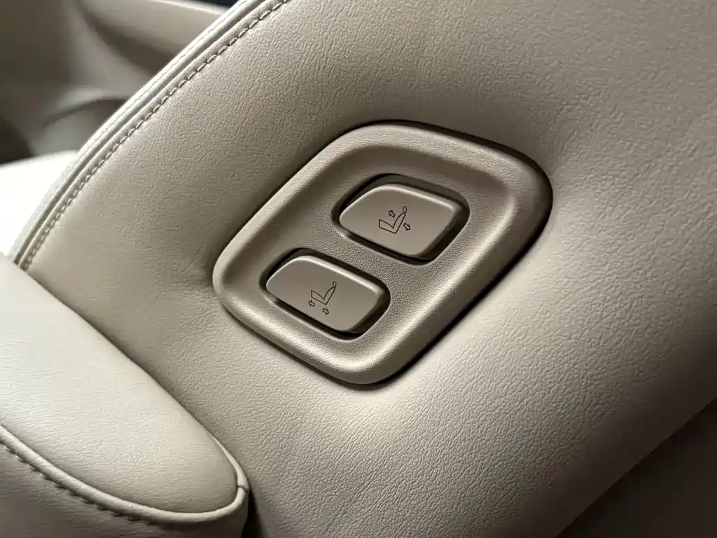 Buick GL8 — миниатюра 11
