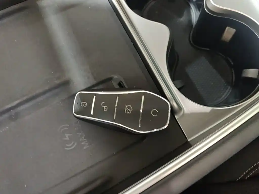BYD Sealion 05 EV — миниатюра 9