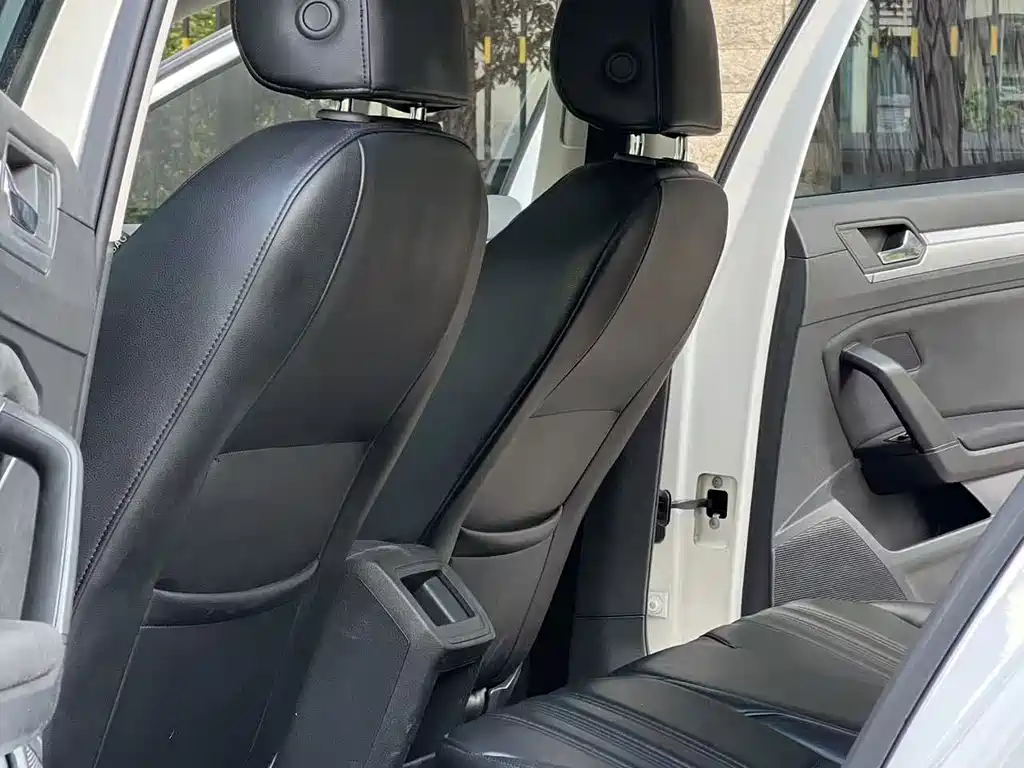Volkswagen Lamando — миниатюра 11