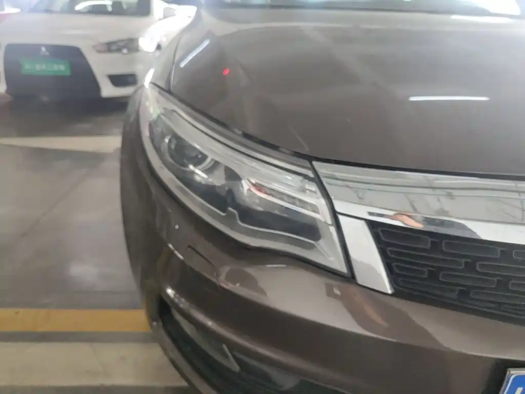 Qoros Qoros 3 — миниатюра 8