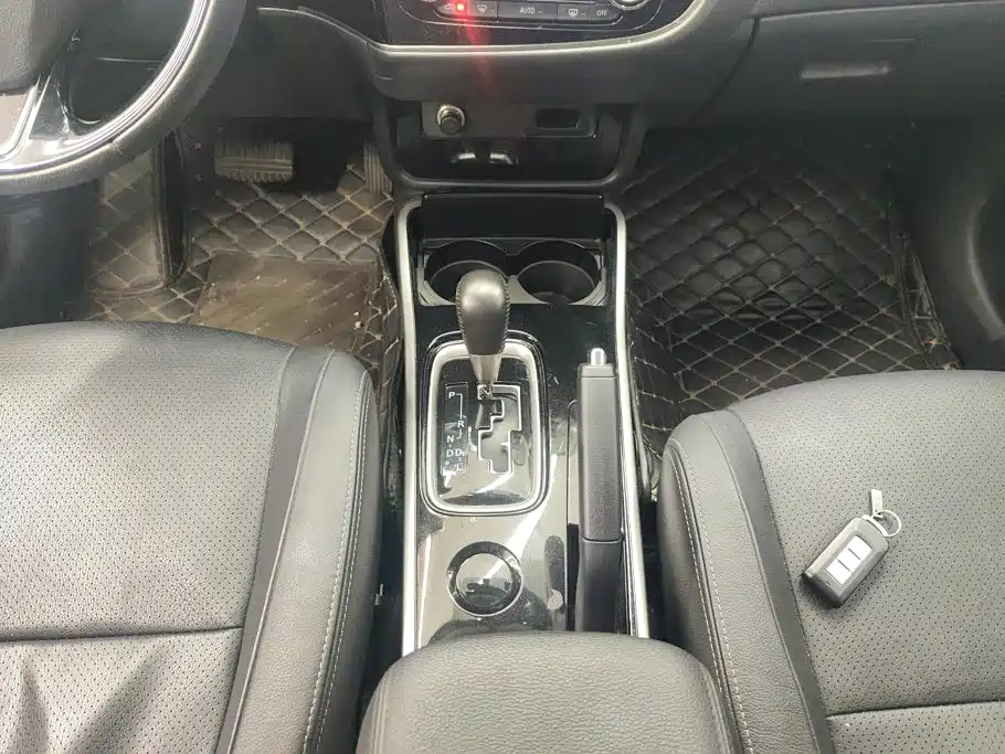 Mitsubishi Outlander — миниатюра 16