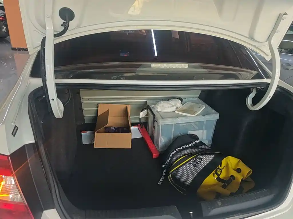 Skoda Rapid — миниатюра 19
