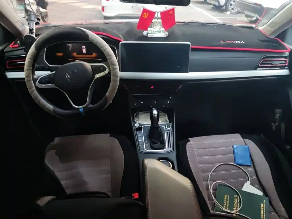 Volkswagen Lavida — миниатюра 13