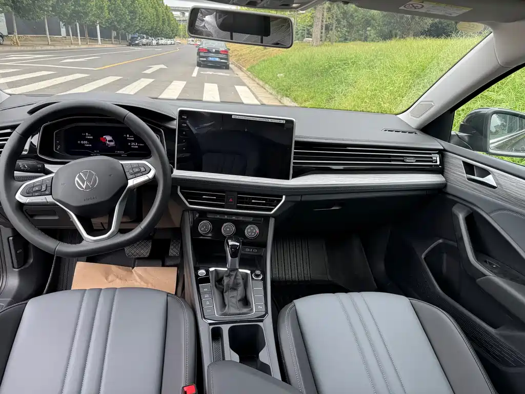 Volkswagen Sagitar — миниатюра 12