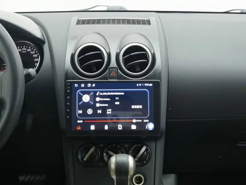 Nissan Qashqai — миниатюра 12