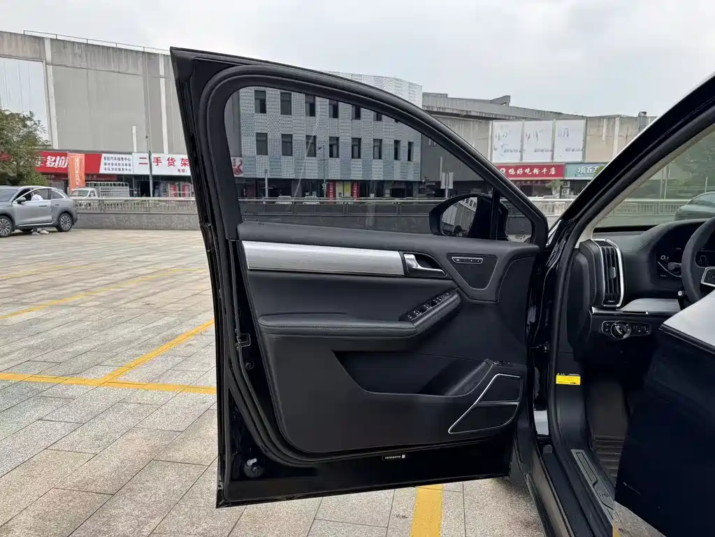 BYD Tang — миниатюра 10