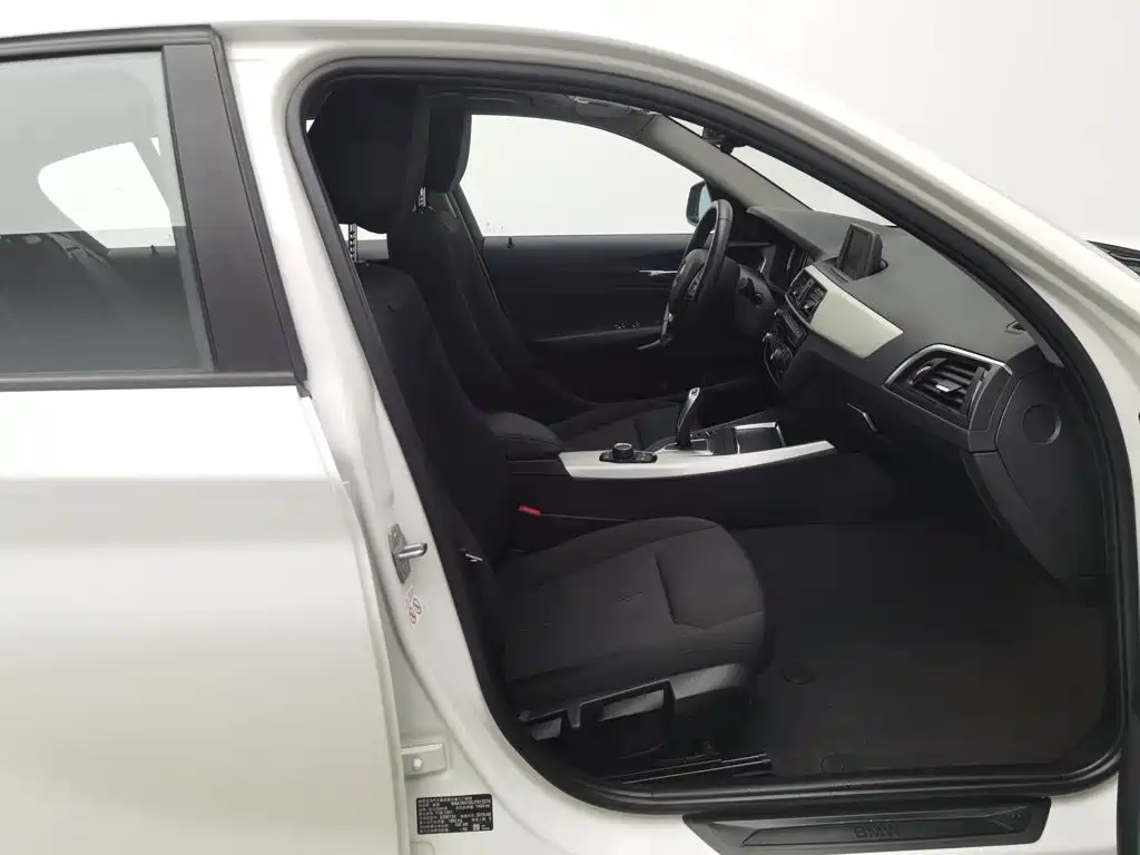 BMW 1 Series (Import) — миниатюра 23