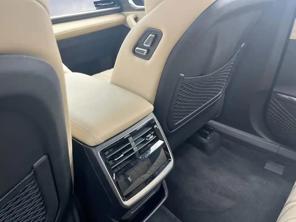 Geely Xingyue L — миниатюра 14