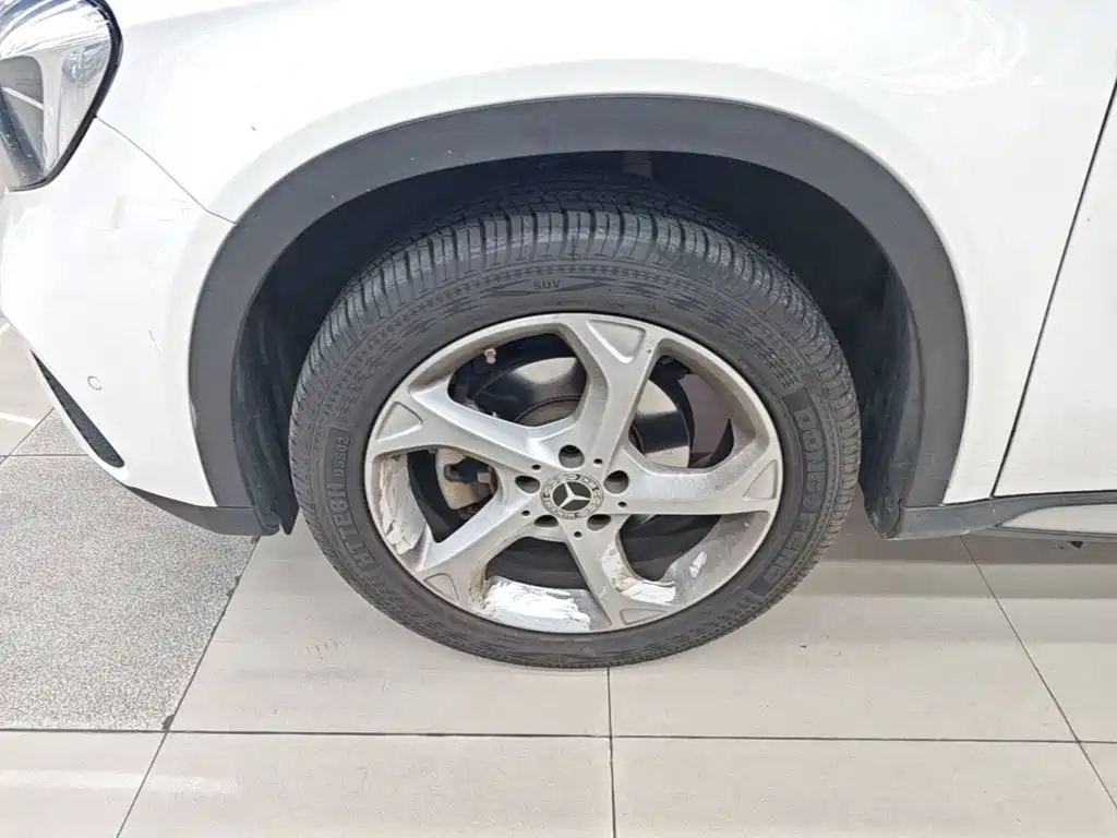 Mercedes-Benz GLA — миниатюра 23