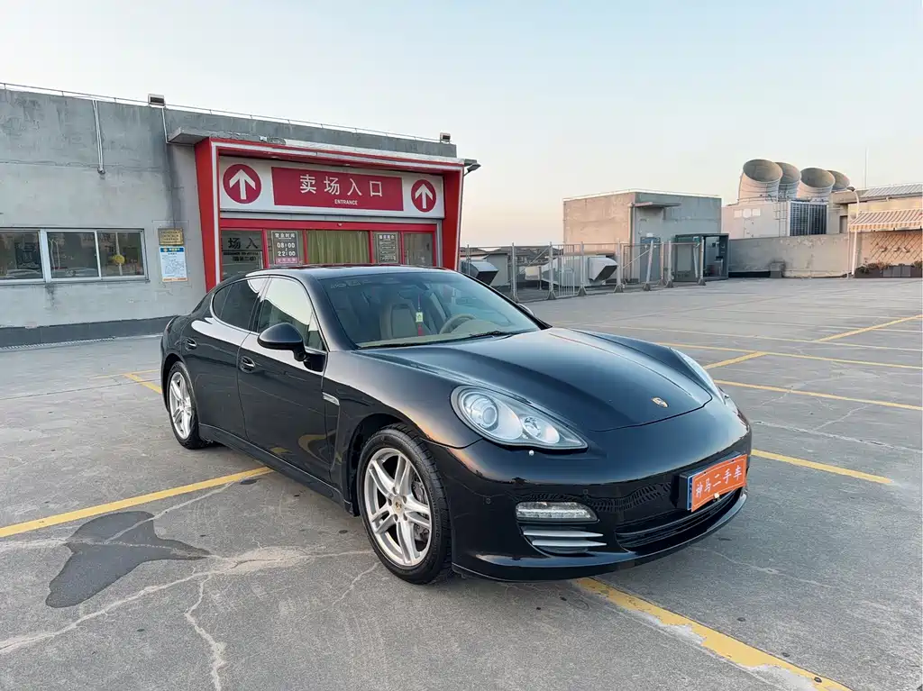 Porsche Panamera — миниатюра 3