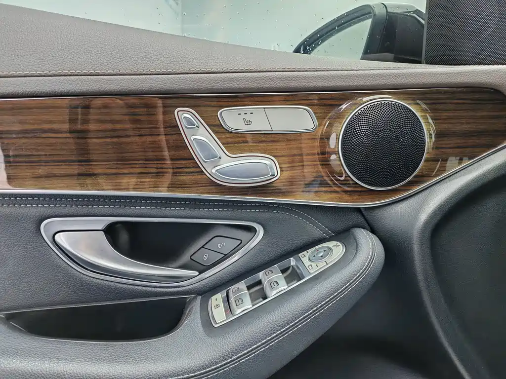 Mercedes-Benz GLC — миниатюра 19