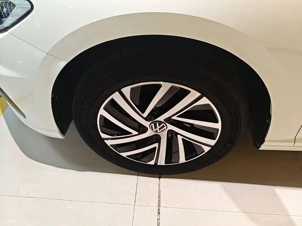 Volkswagen Lavida — миниатюра 23