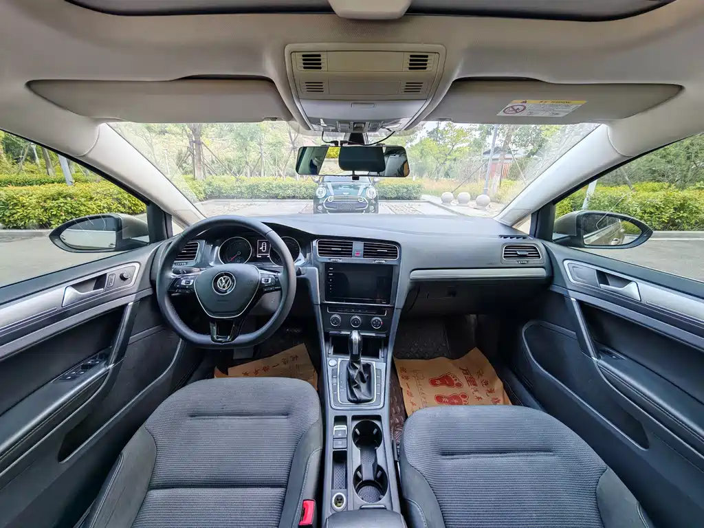 Volkswagen Golf — миниатюра 9
