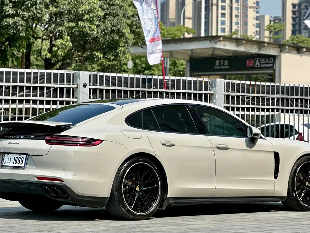 Porsche Panamera — миниатюра 8