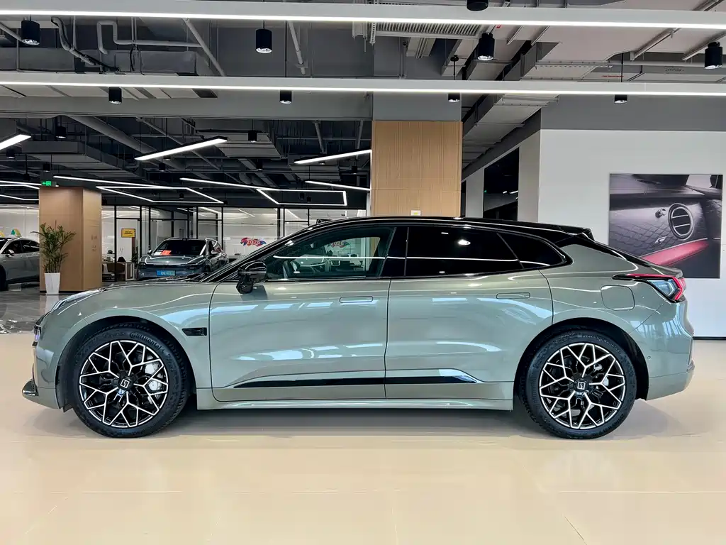 ZEEKR EXTREME KRYPTON 001