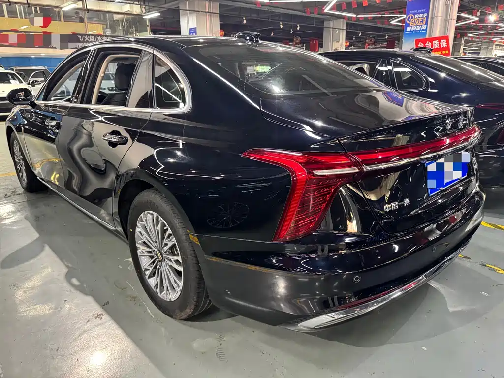 Hongqi Hongqi H5 — миниатюра 13