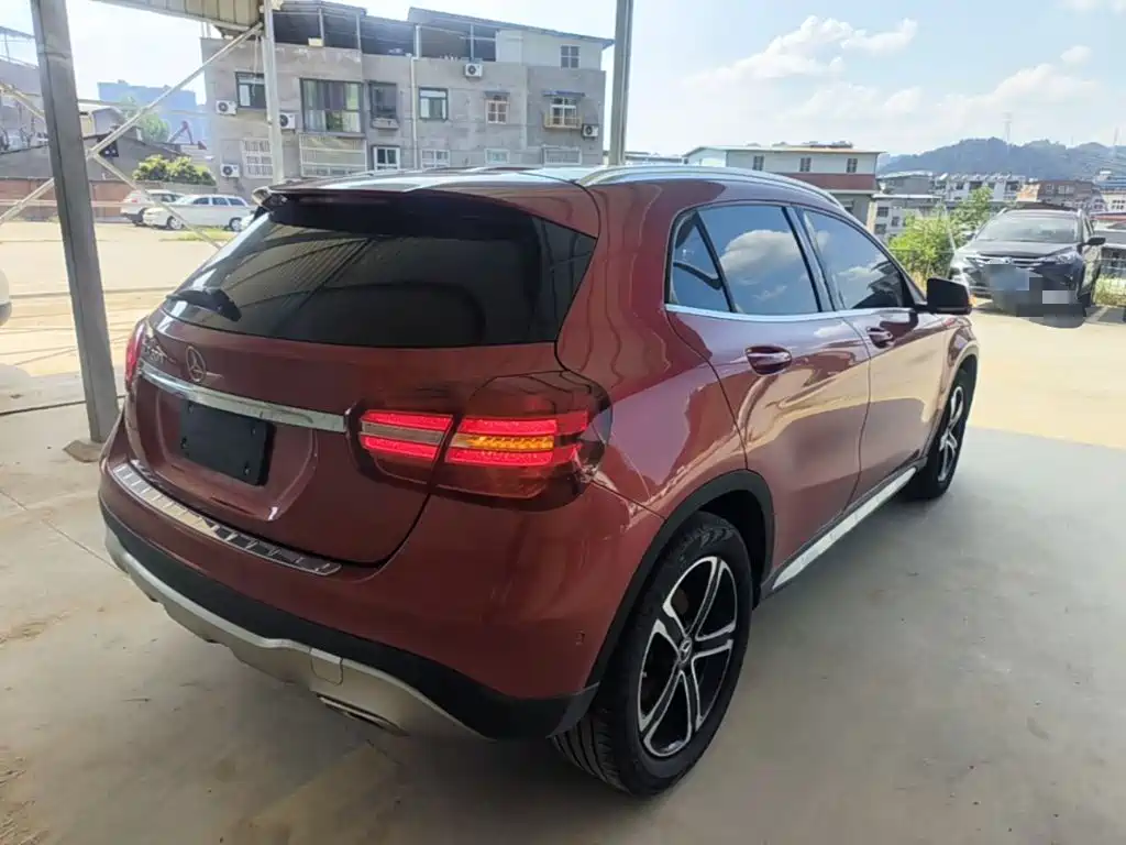 Mercedes-Benz GLA — миниатюра 7