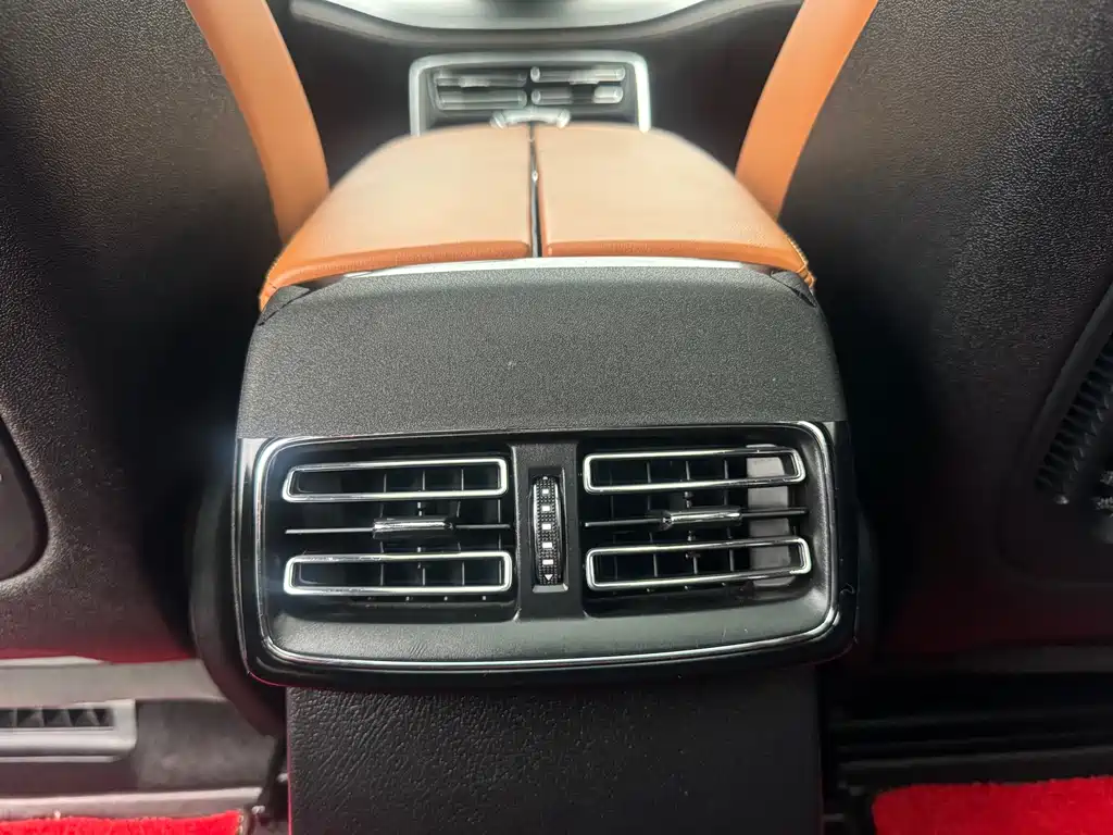 BYD Tang DM - фото 11