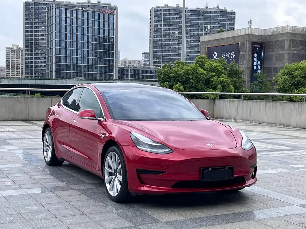 Tesla Model 3 — миниатюра 4