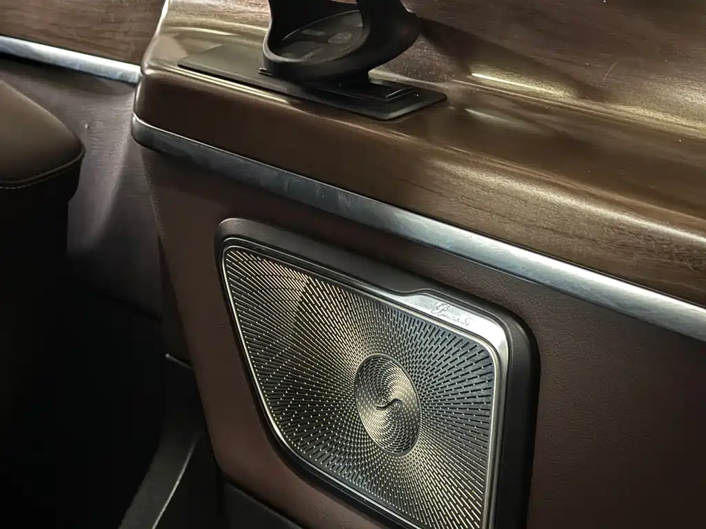 Mercedes-Benz V-Class — миниатюра 15