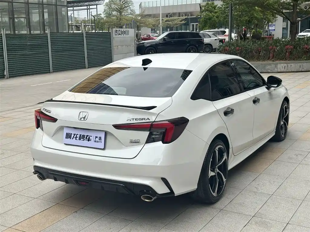 Honda Integra 2022 240TURBO CVT