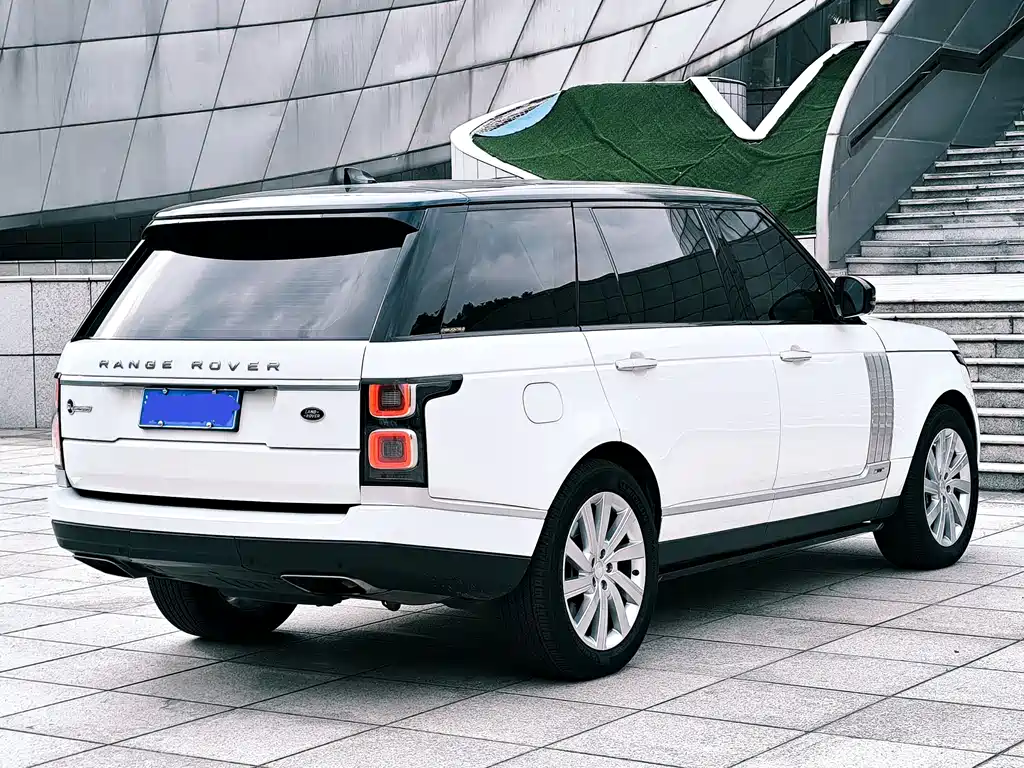 Land Rover Range Rover — миниатюра 20
