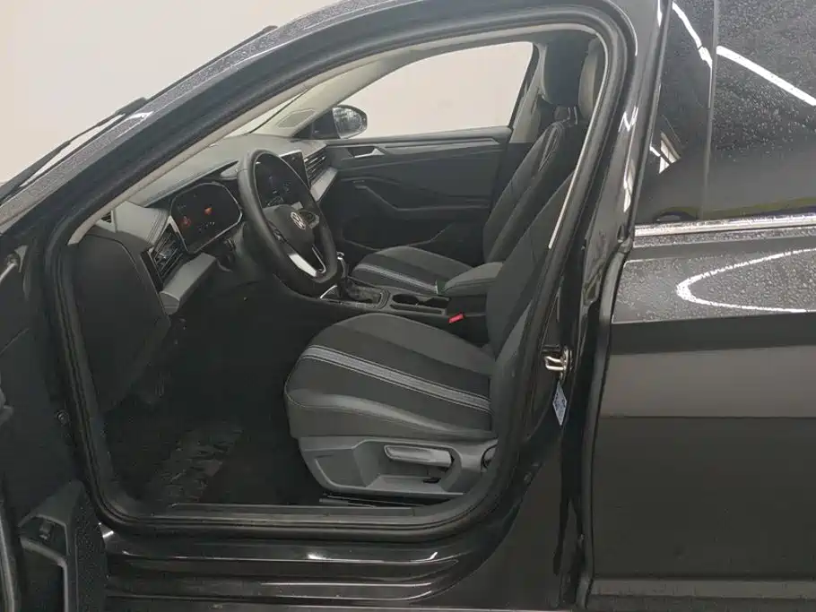 Volkswagen Sagitar — миниатюра 9